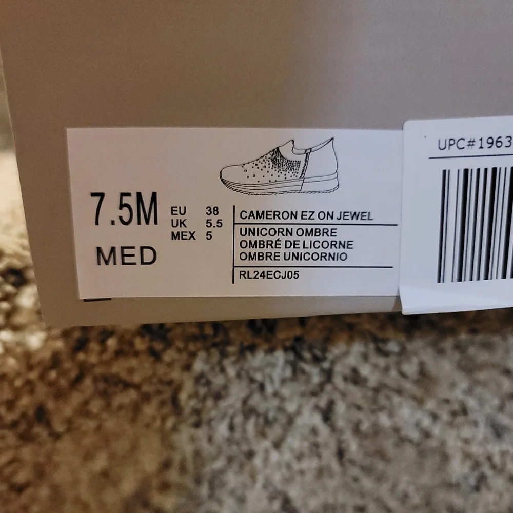 Kenneth Cole Reaction Cameron Jewel EZ-ON Slip-On Sneaker - Picture 9 of 9